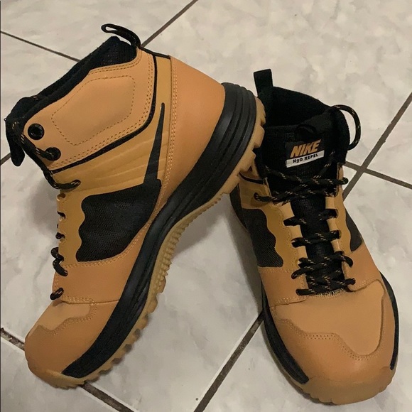 nike h2o repel boots